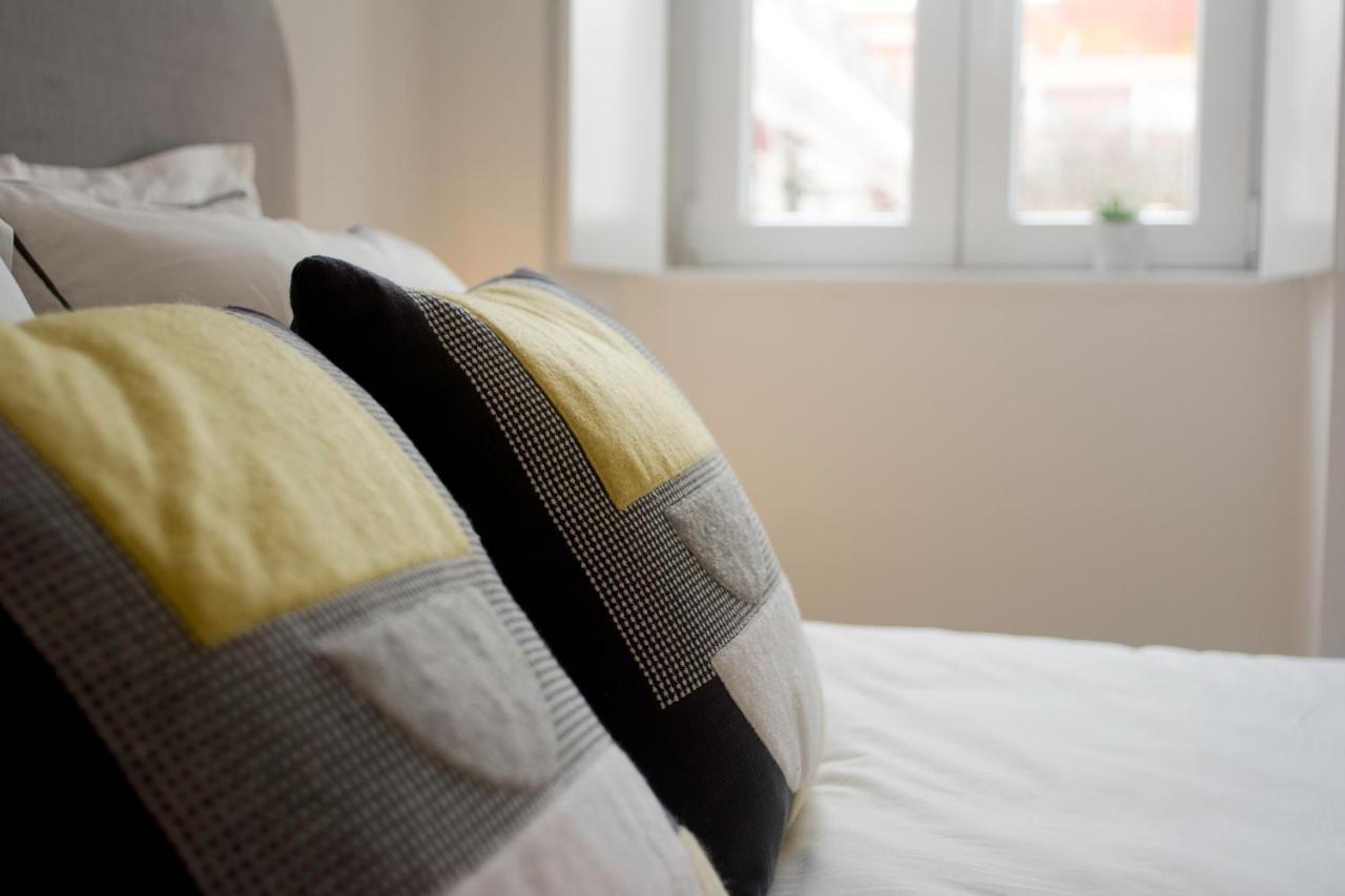 Charming Apartment In Private Condominium At Graca Lisboa Exterior foto